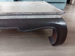 Table basse en bois massif