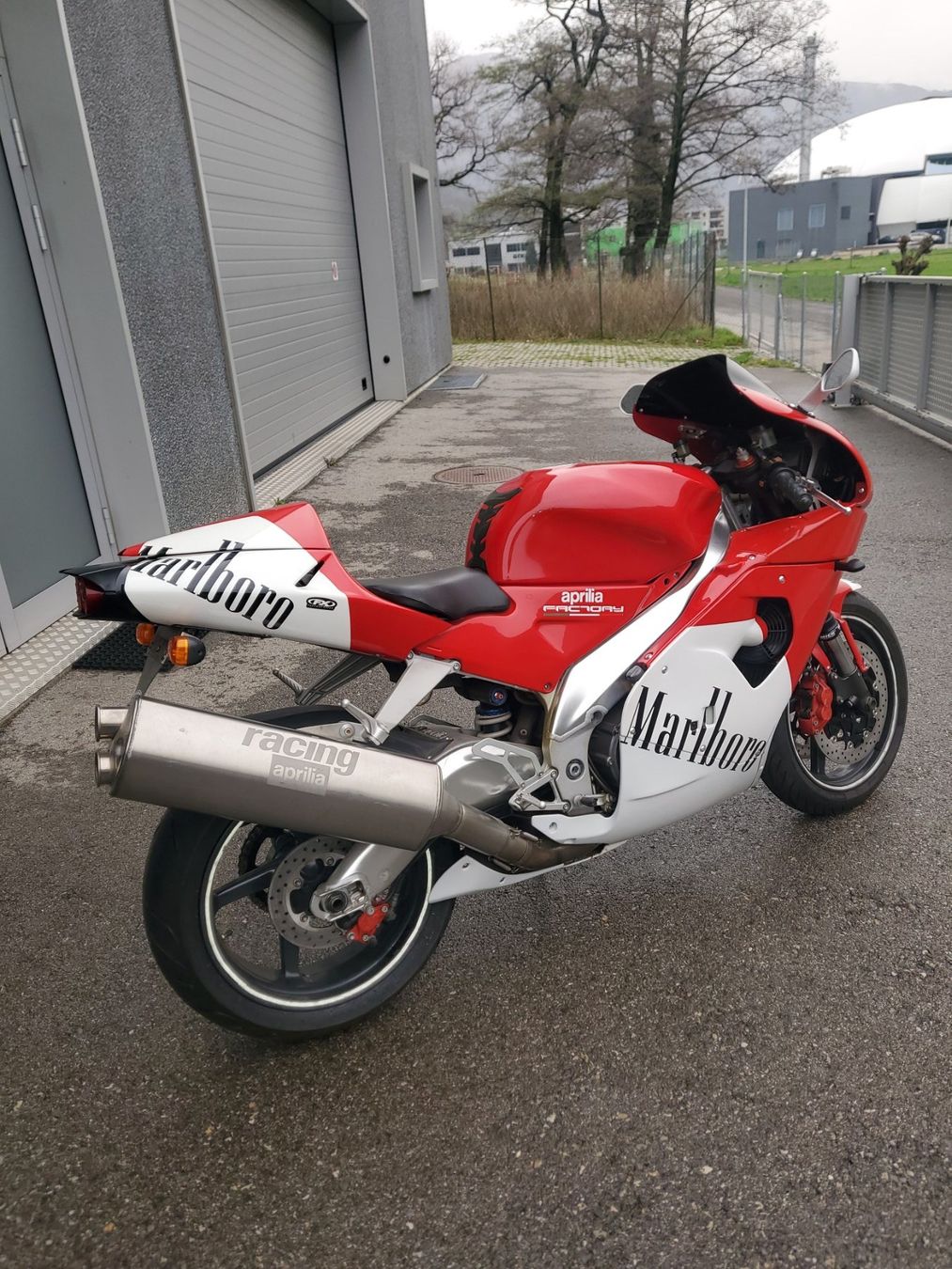 Aprilia Strada: Aprilia RSV 1000 – Usato da Lugano venduto da Bernardino04 9