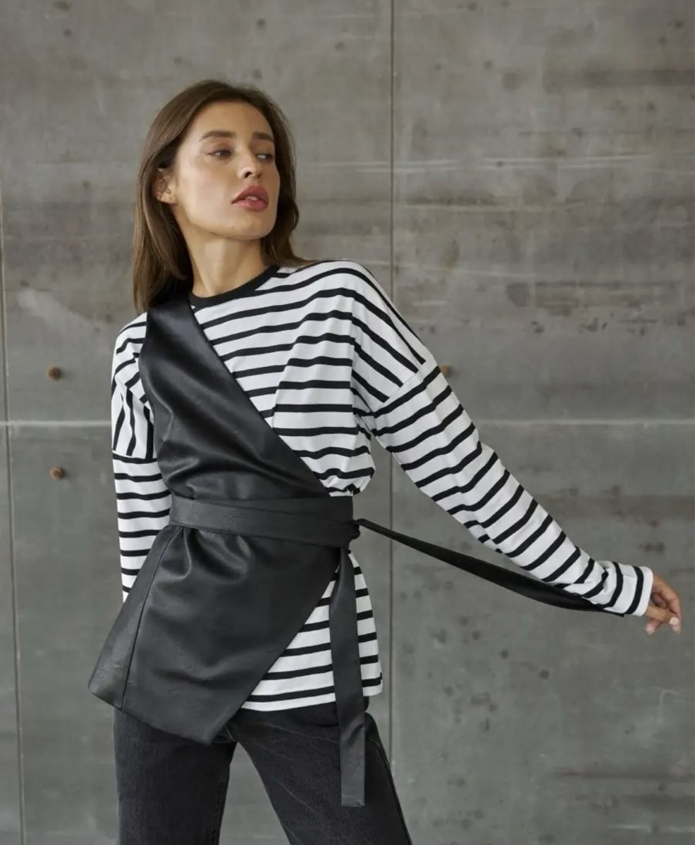 Gilets & Westen: gilet en simili cuir S – Neu (gemäss Beschreibung) aus Forel (Lavaux) von julie13