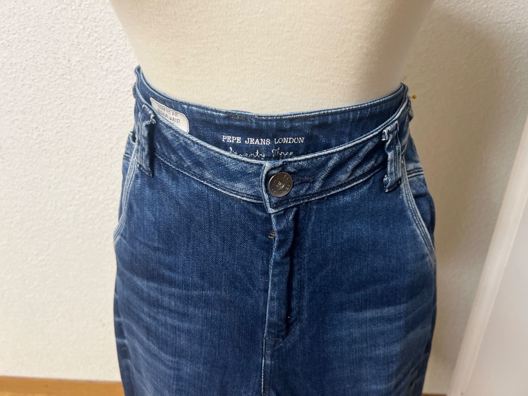 Pepe Jeans Jeans: Lässige Pepe Jeans 27 – Usato da Maienfeld venduto da 8796 1