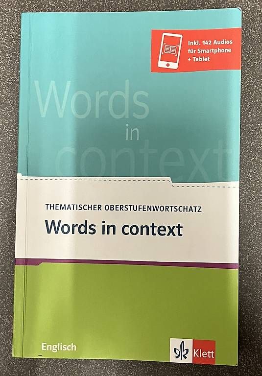 Libri: Words in context – Usato da Basel venduto da Ilakija.mo