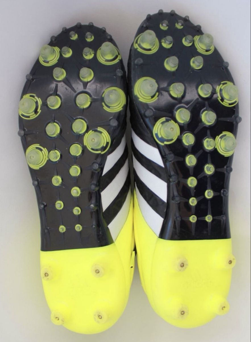 Adidas Herrenschuhe: Fussballschuhe Adidas 44 – Gebraucht aus Winterthur von Haesle 1