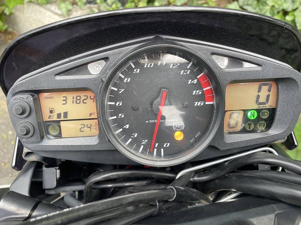 Strada: Suzuki günstig  – Usato da Rudolfstetten venduto da Besimi555 1