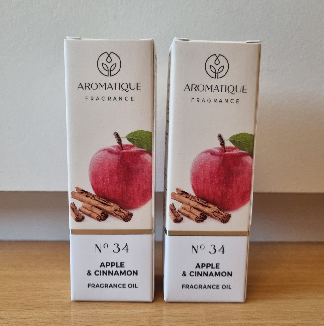 Oli essenziali: 2xDuftöle - Apfel & Zimt - 12ml – Nuovo e nell'imballaggio originale da Flumenthal venduto da Krajan