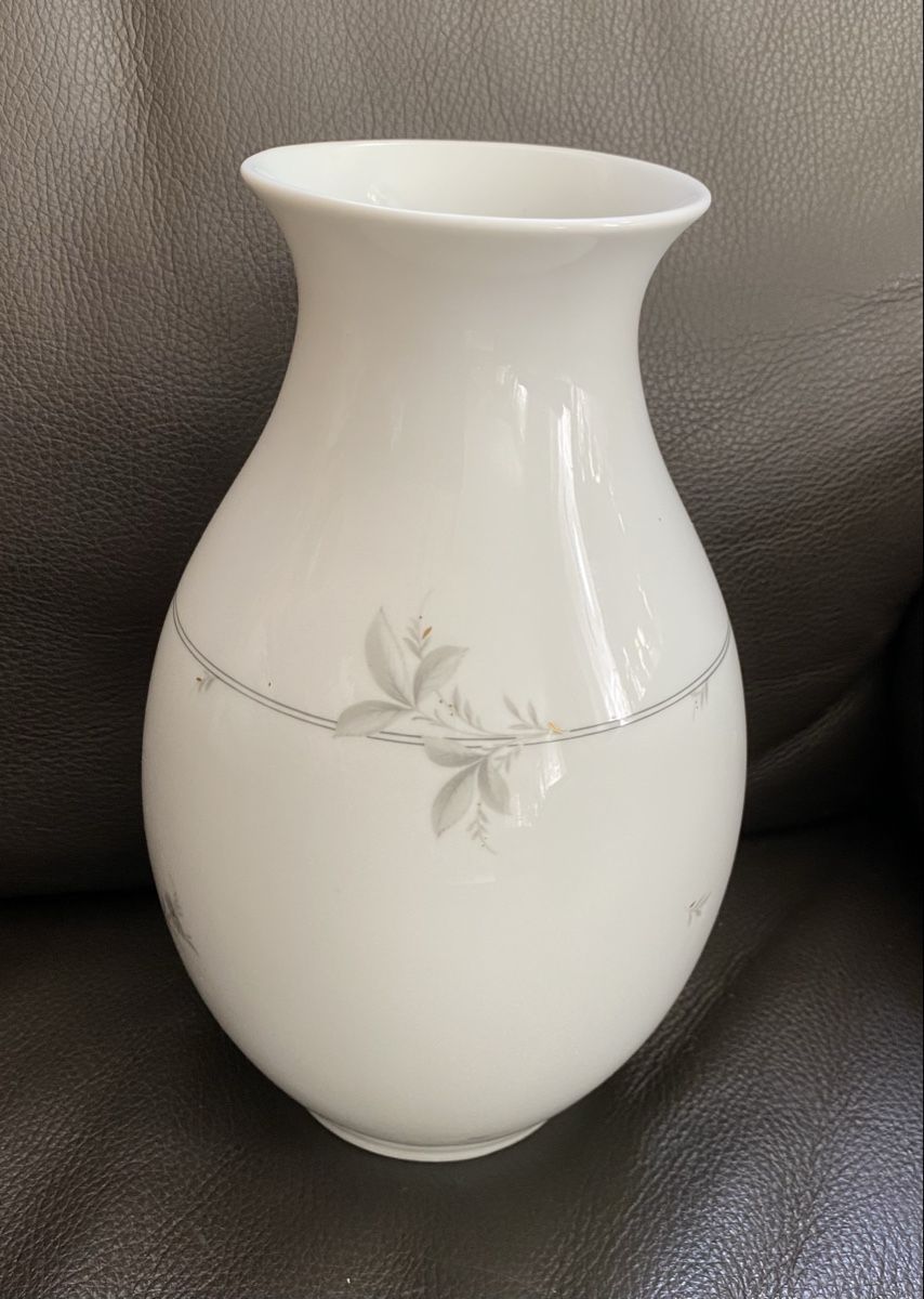 Hutschenreuther Vasi & Recipienti: Hutschenreuther Vase 22 cm – Usato da Rheinfelden venduto da Tigerlilli