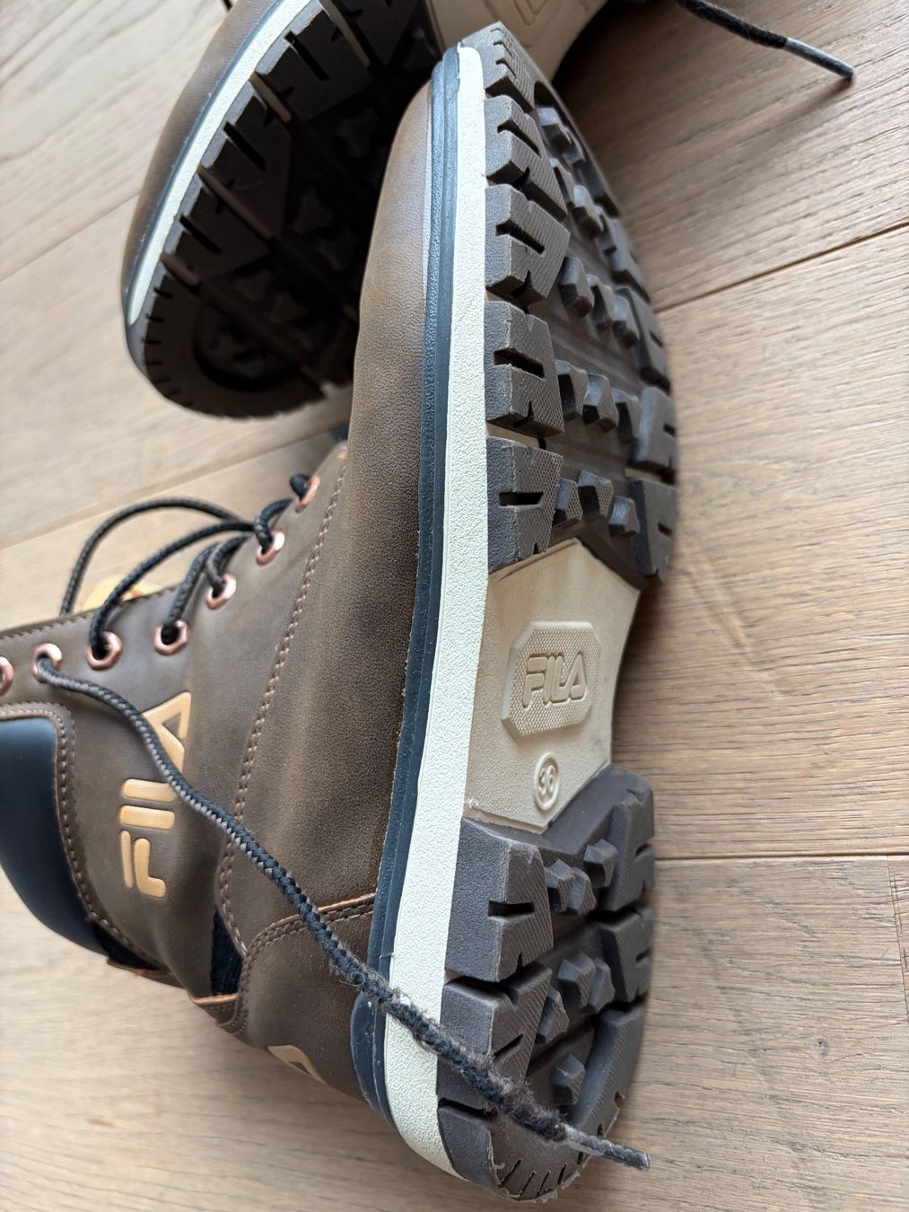 Fila Herrenschuhe: Fila Winterschuhe 36 – Gebraucht aus Stallikon von NOH0102 2