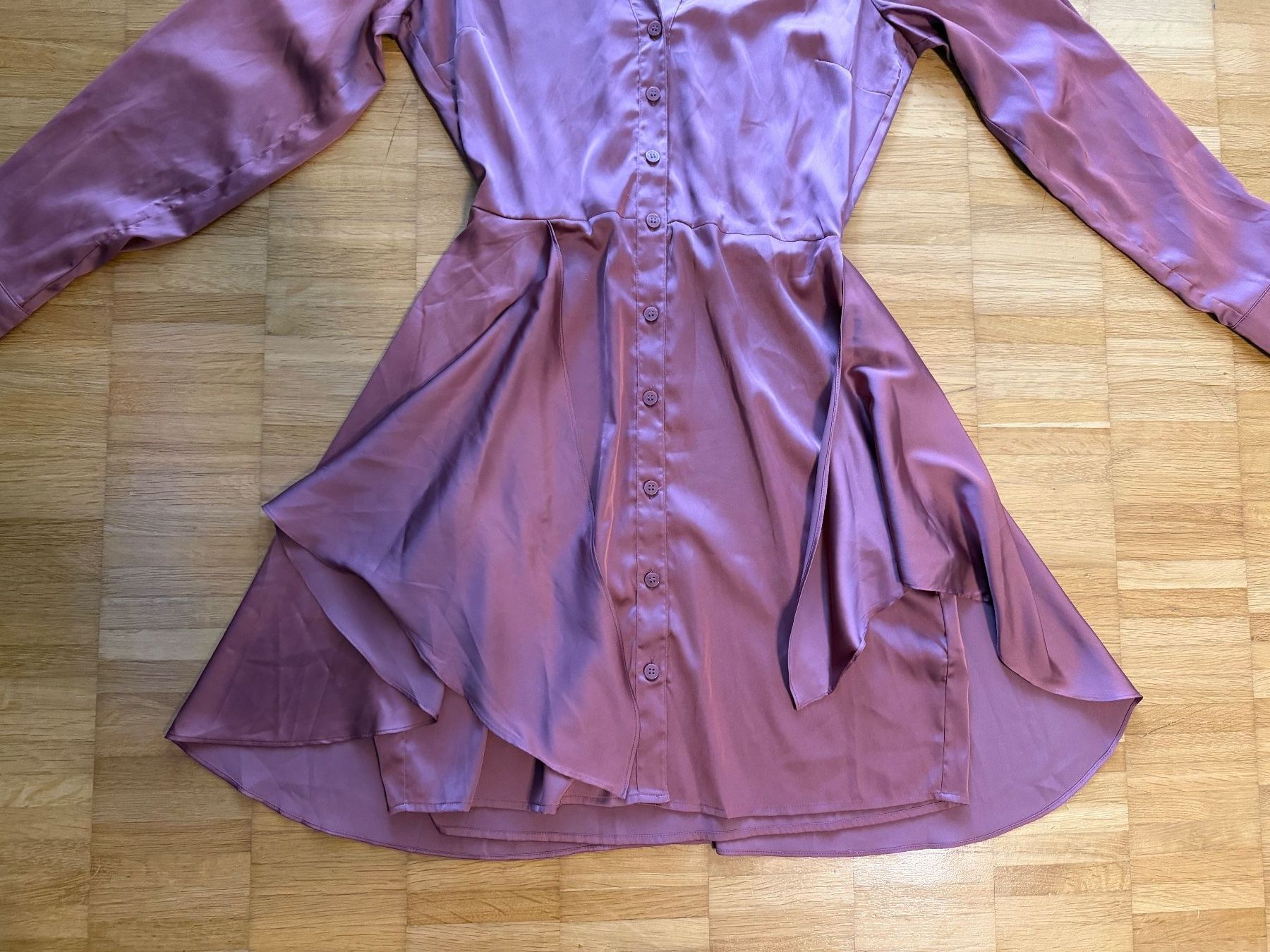 Guess Vestiti: Guess Kleid lila Gr. S – Nuovo (secondo la descrizione) da Jona venduto da Good_luck1_ 2