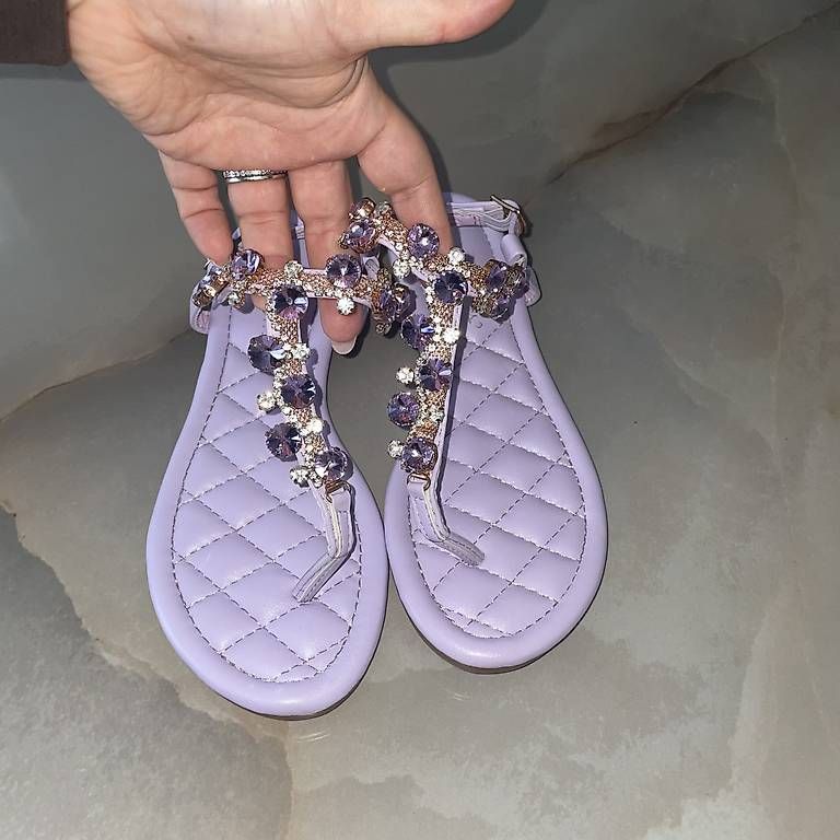 Schuhe für Mädchen: Lila Sandalen – Gebraucht aus Rupperswil von mku92