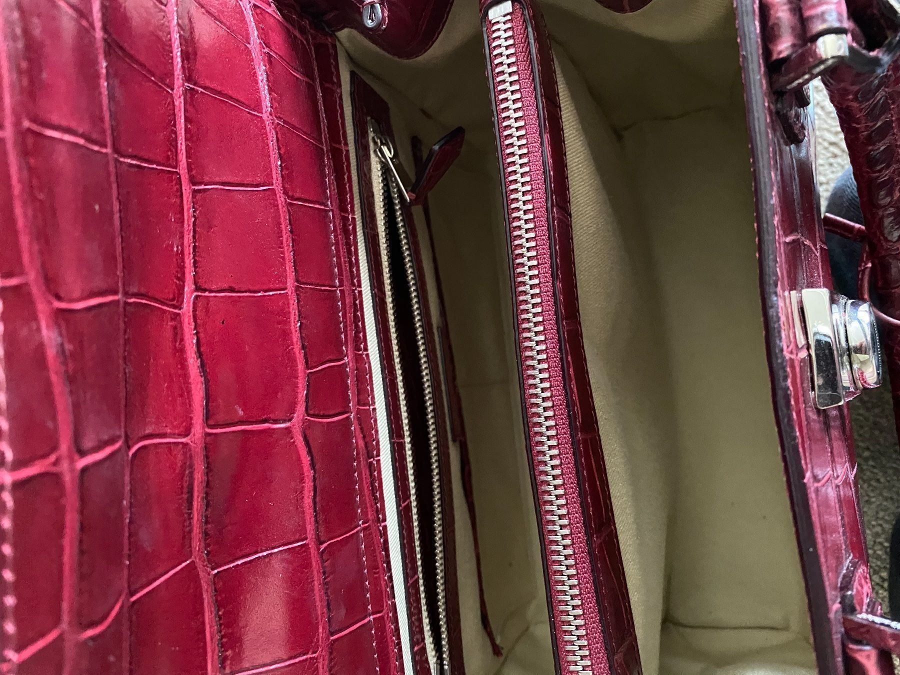 Armani Borse da donna: Armani Leder Tasche und Portemonaie – Usato da Zollikon venduto da ValeL 2