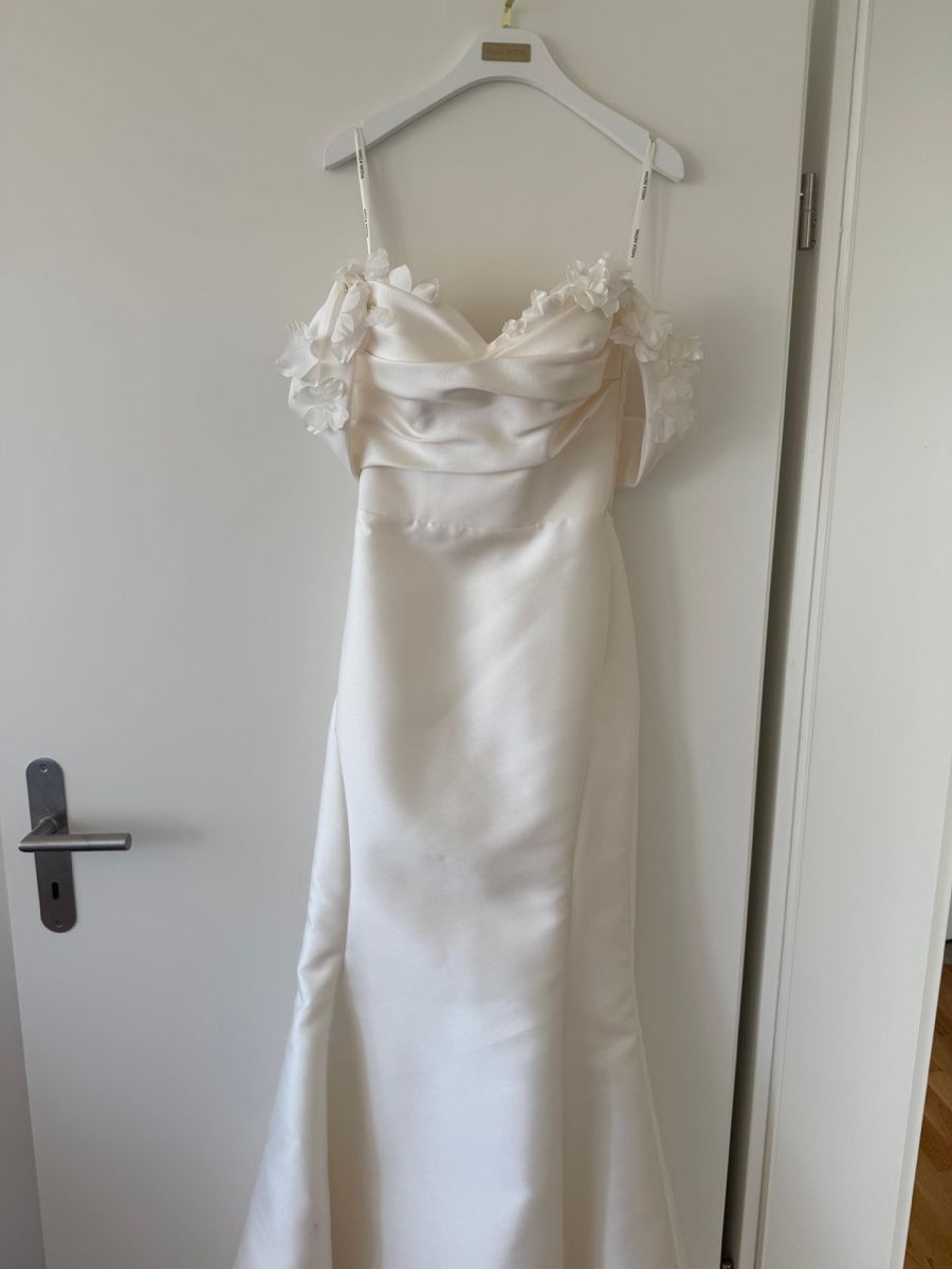 Vestiti: Robe de mariée – Usato da Genève venduto da Df_10 3