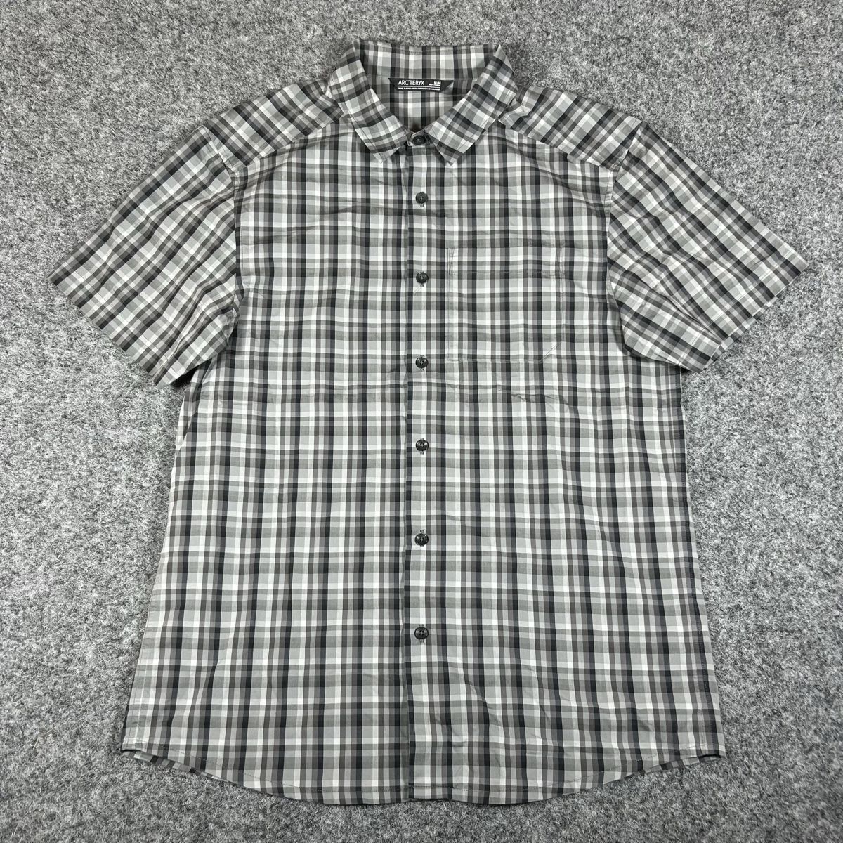 Arcteryx Hemden: Shirt Arc'teryx size Medium  – Neu (gemäss Beschreibung) aus La Sagne NE von Matlasape