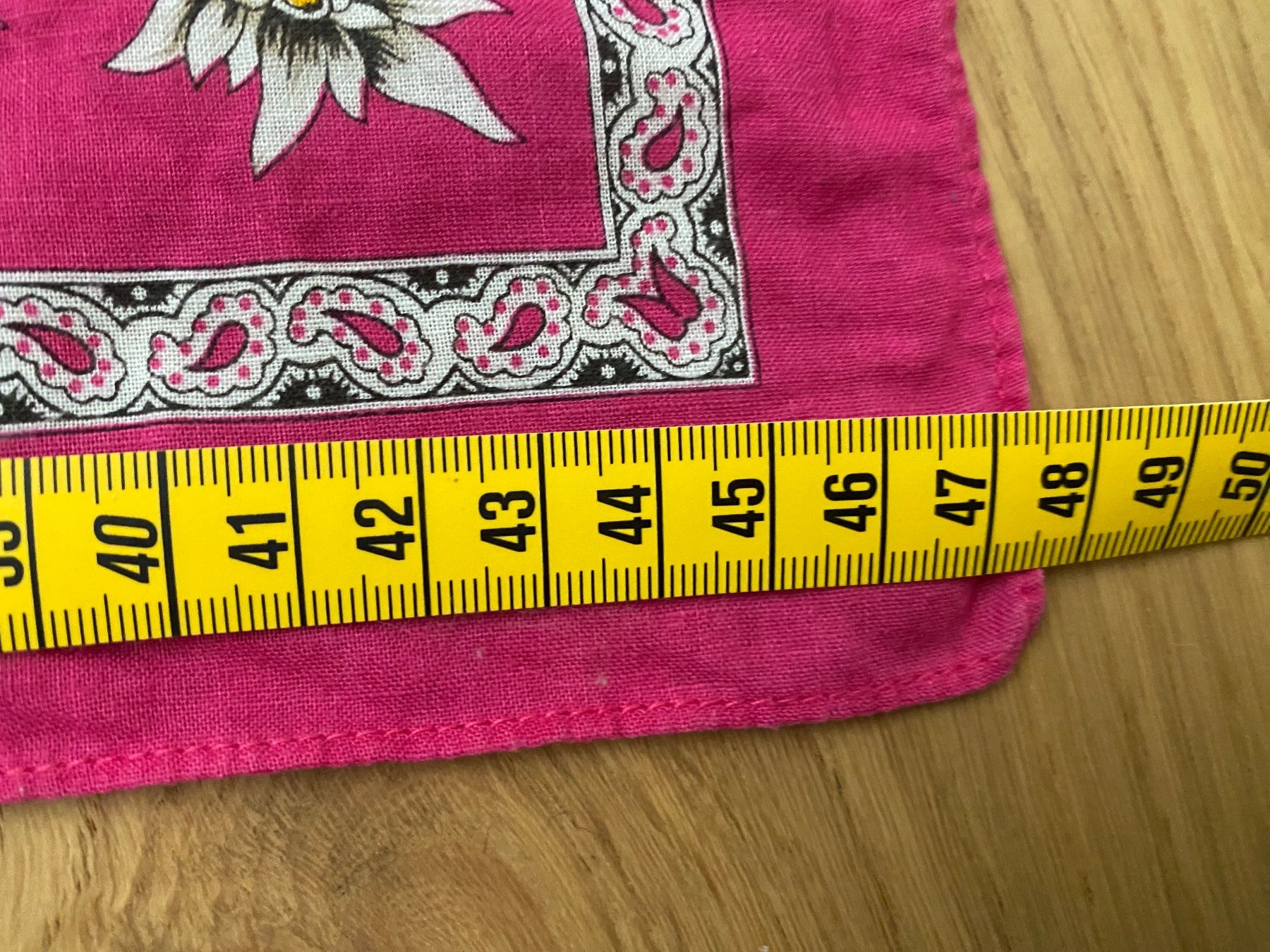 Foulard & Sciarpe: 2x Edelweiss Halstücher Baumwolle ca 48x50 cm – Usato da Einsiedeln venduto da PaedeK84 2