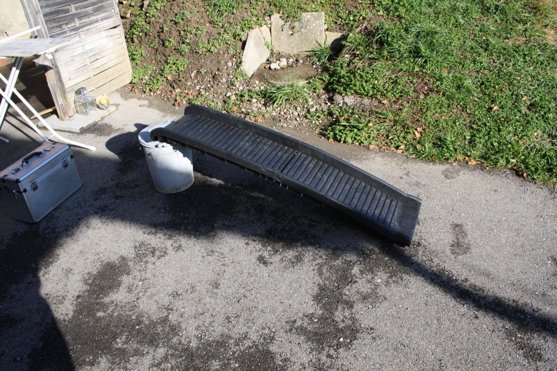 Gabbie, trasporto & Sicurezza: HUNDERAMPE – Usato da Wauwil venduto da Pneuedy 3