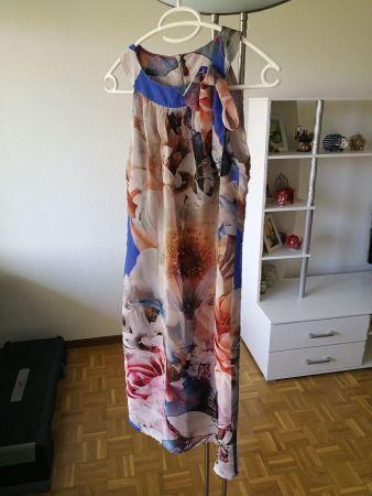 Elegantes Damenkleider (D34, Neu)