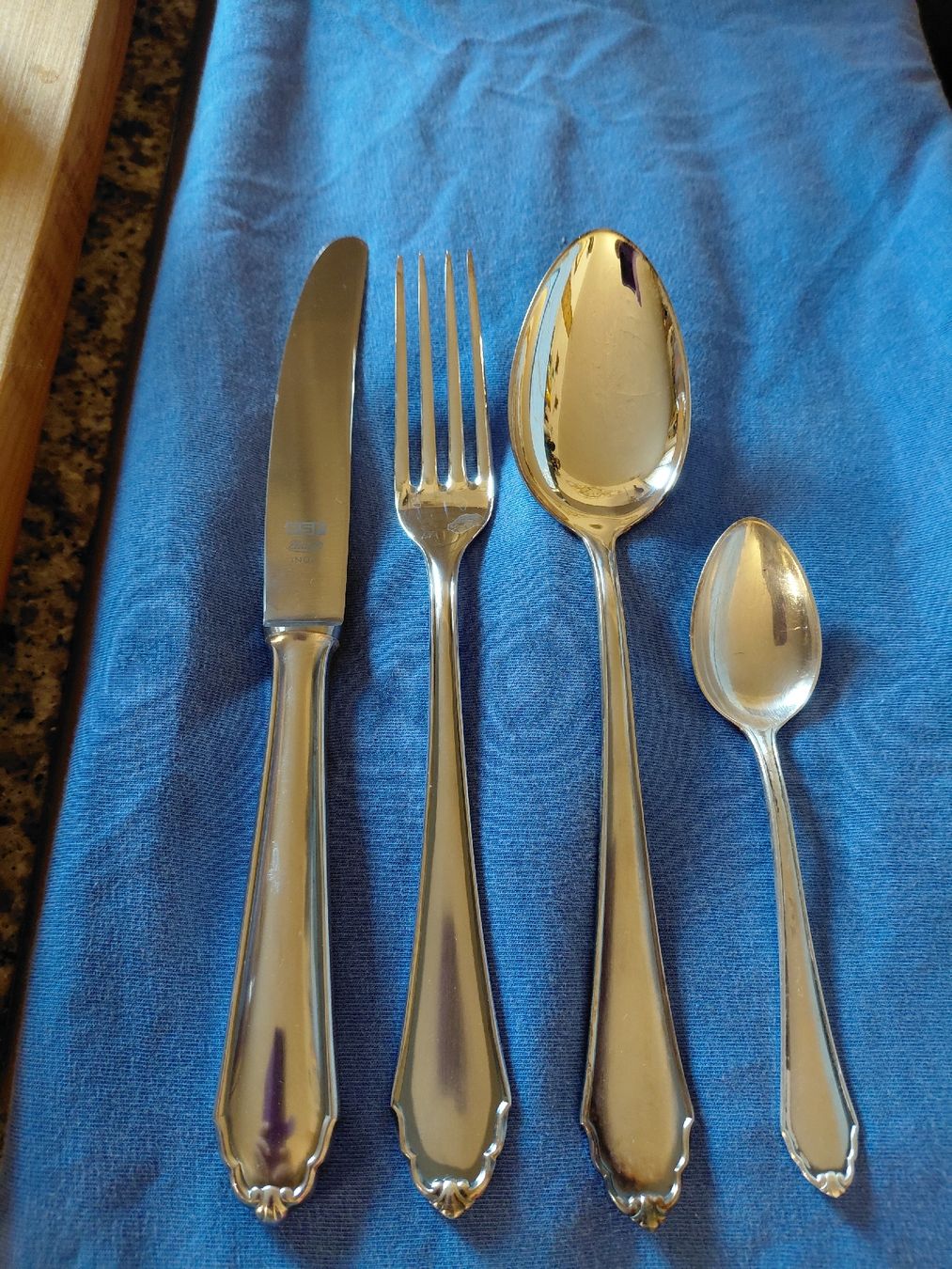 Set di posate: 48 teiliges  versilbertes besteck ungebraucht – Nuovo (secondo la descrizione) da Weite venduto da Liane1973