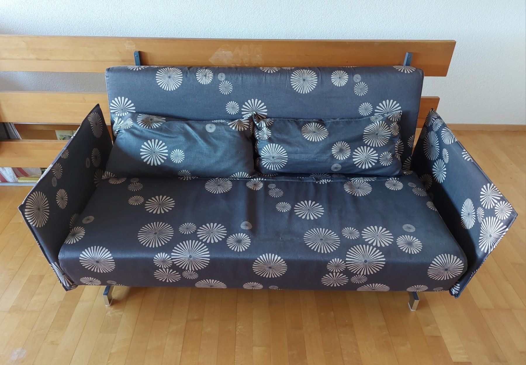 Divani: Bettsofa grau, gemustert – Usato da Uster venduto da Planerin