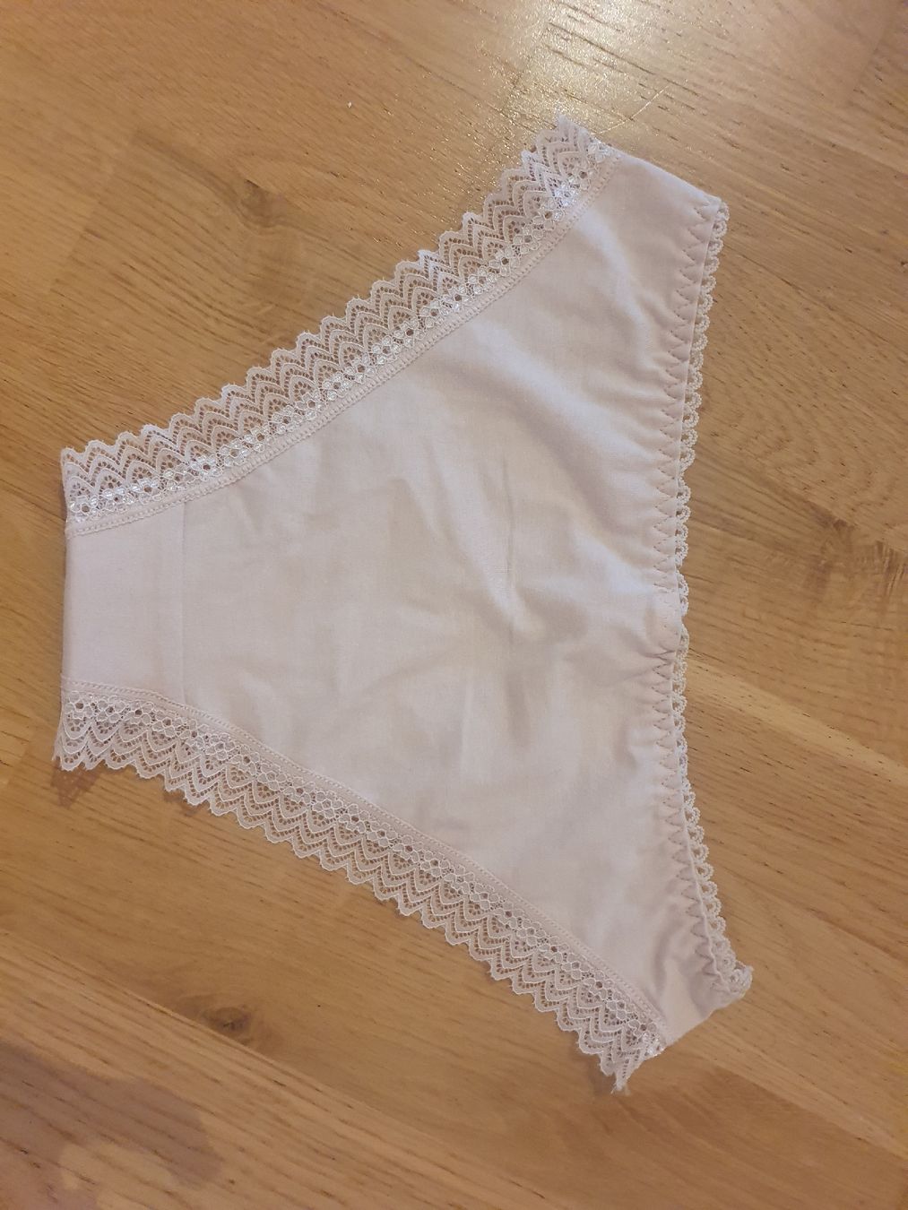 Altra biancheria intima: Rosafarbener Spitzen-Slip, Gr. XS – Nuovo (secondo la descrizione) da Moosseedorf venduto da Sonnenschein.. 1