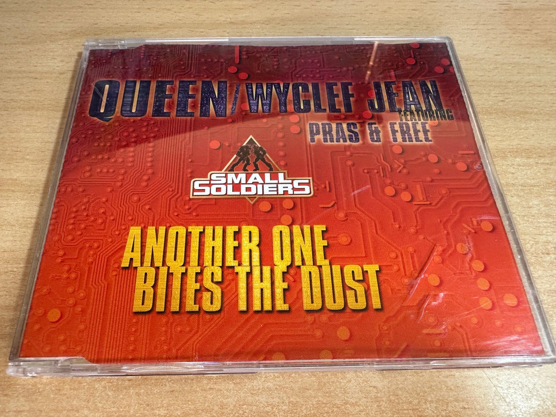 CD: Queen / Wyclef Jean Another One Bites The Dust - Single CD – Usato da Rikon im Tösstal venduto da Alpenmutz