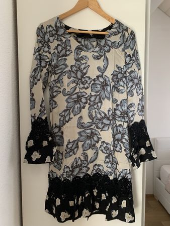 Twin-Set Kleid, Gr. XS, Blumenmuster, Spitze - Sommerhit!
