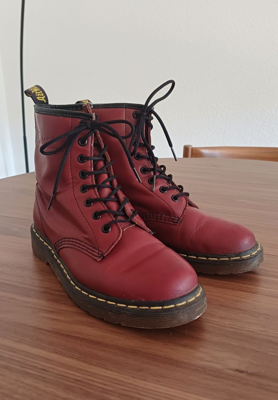 Dr. Martens Scarpe da uomo: Doc Martens 1460 Stiefel rot Leder Grösse 38.5 – Usato da Aarau venduto da DangerDanger 1