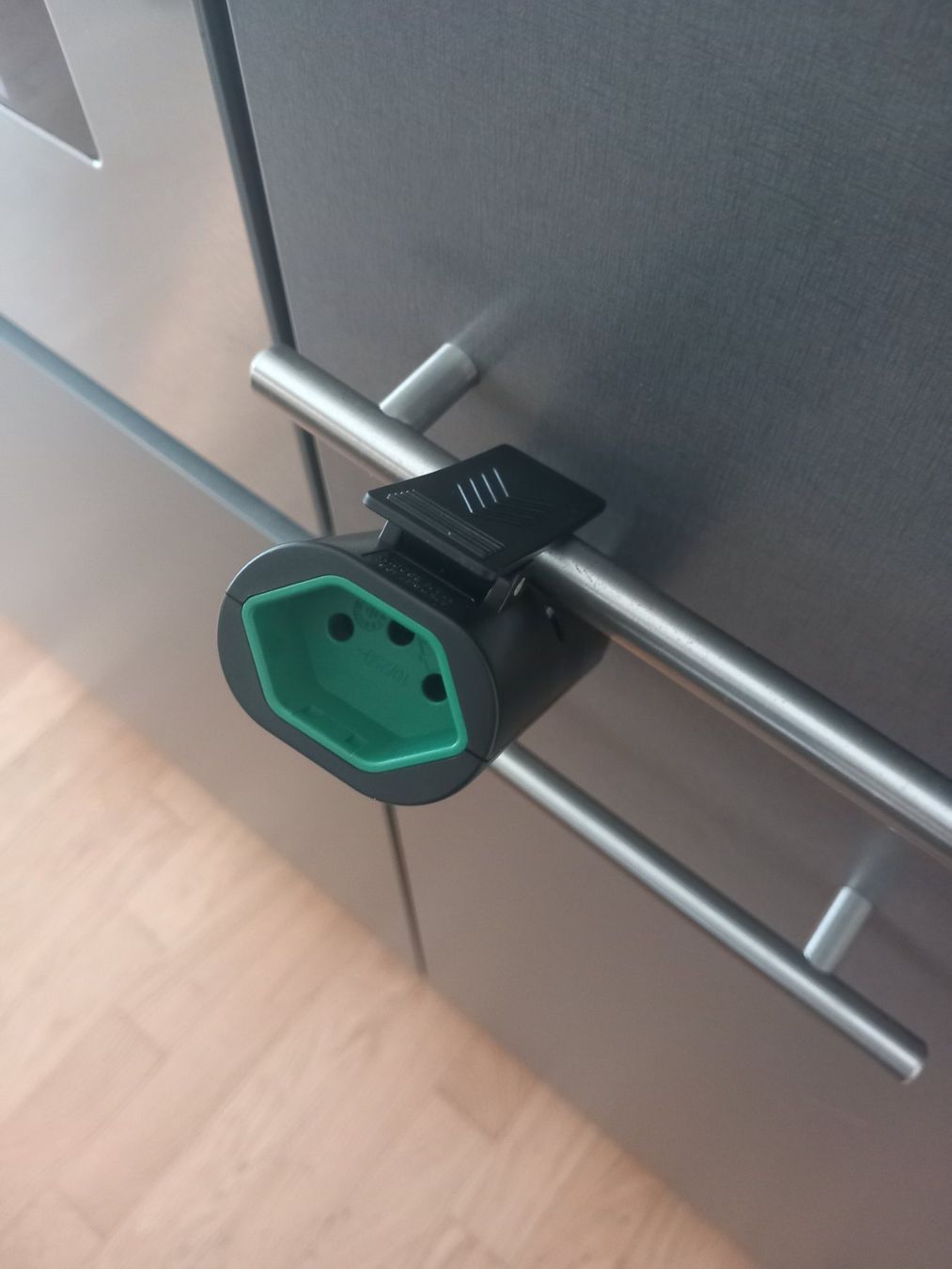 Spine: Kupplung magnetisch und mit Klipp 2er Set – Nuovo e nell'imballaggio originale da Thun venduto da Beroshop 2