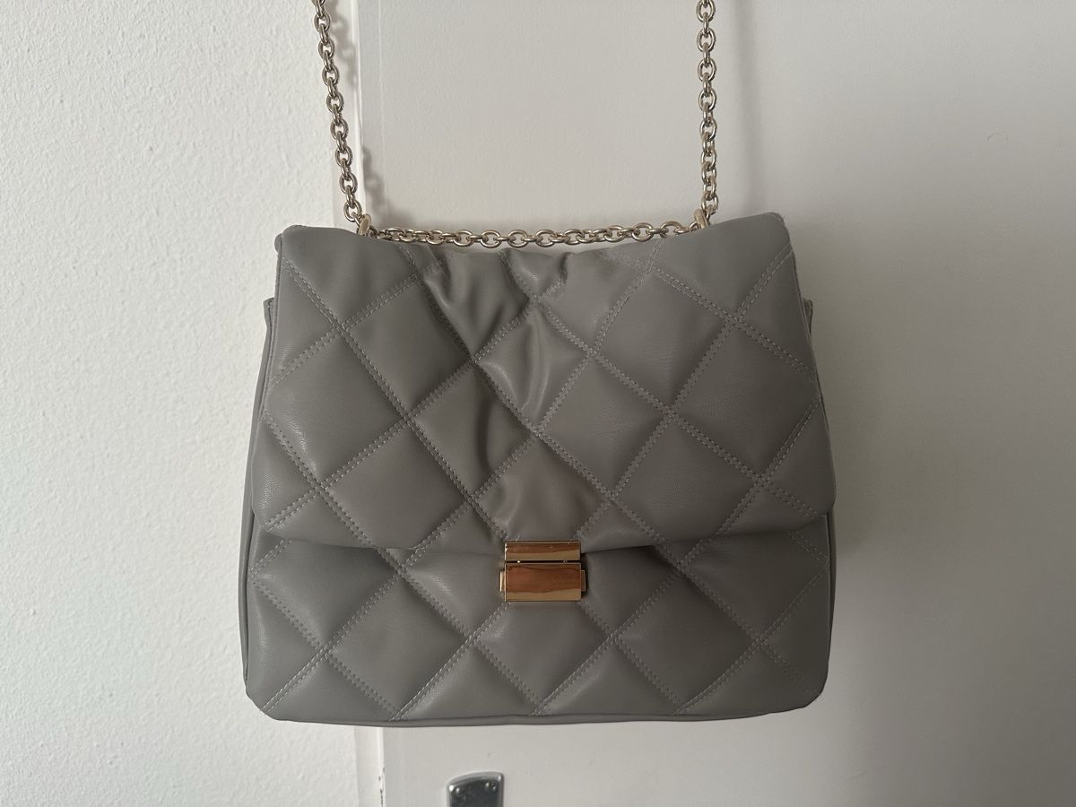 H&M Borse da donna: NEU! Schöne gesteppte HANDTASCHE – Nuovo (secondo la descrizione) da Flawil venduto da mar_9chb 2