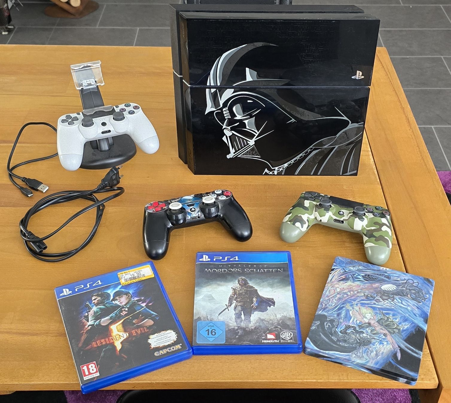 Sony Console: Playstation 4 Darth Vader Edition mit 3 Controller+Spielen – Usato da Hunzenschwil venduto da str_cth7