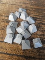 lego 3045 lot de 15 pièces Light Bluish Gray Slope