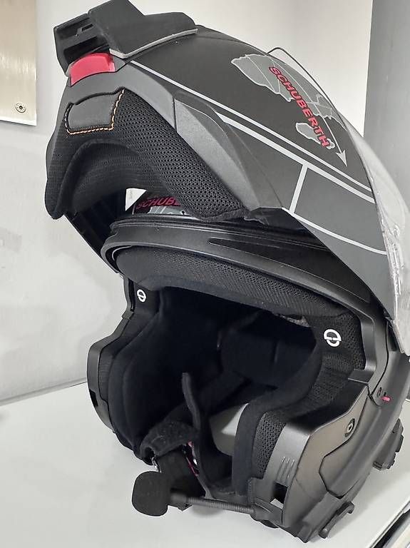 Caschi & visiere:  Casque Schubert C5 – Usato da Satigny venduto da z750 4