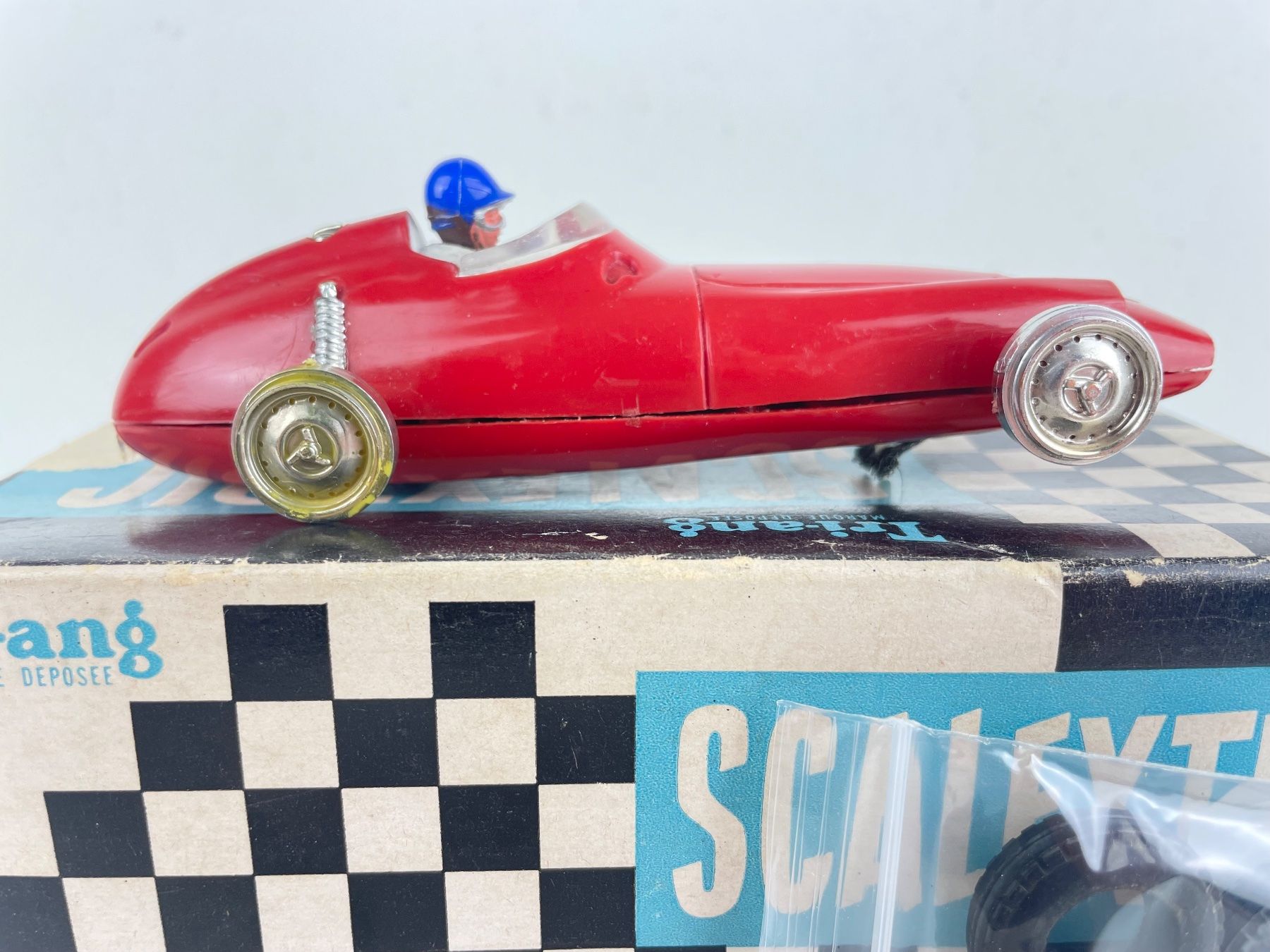 Piste: Vintage Scalextric C59 BRM Red #8 – Nuovo (secondo la descrizione) da Genthod venduto da lightyear63 2