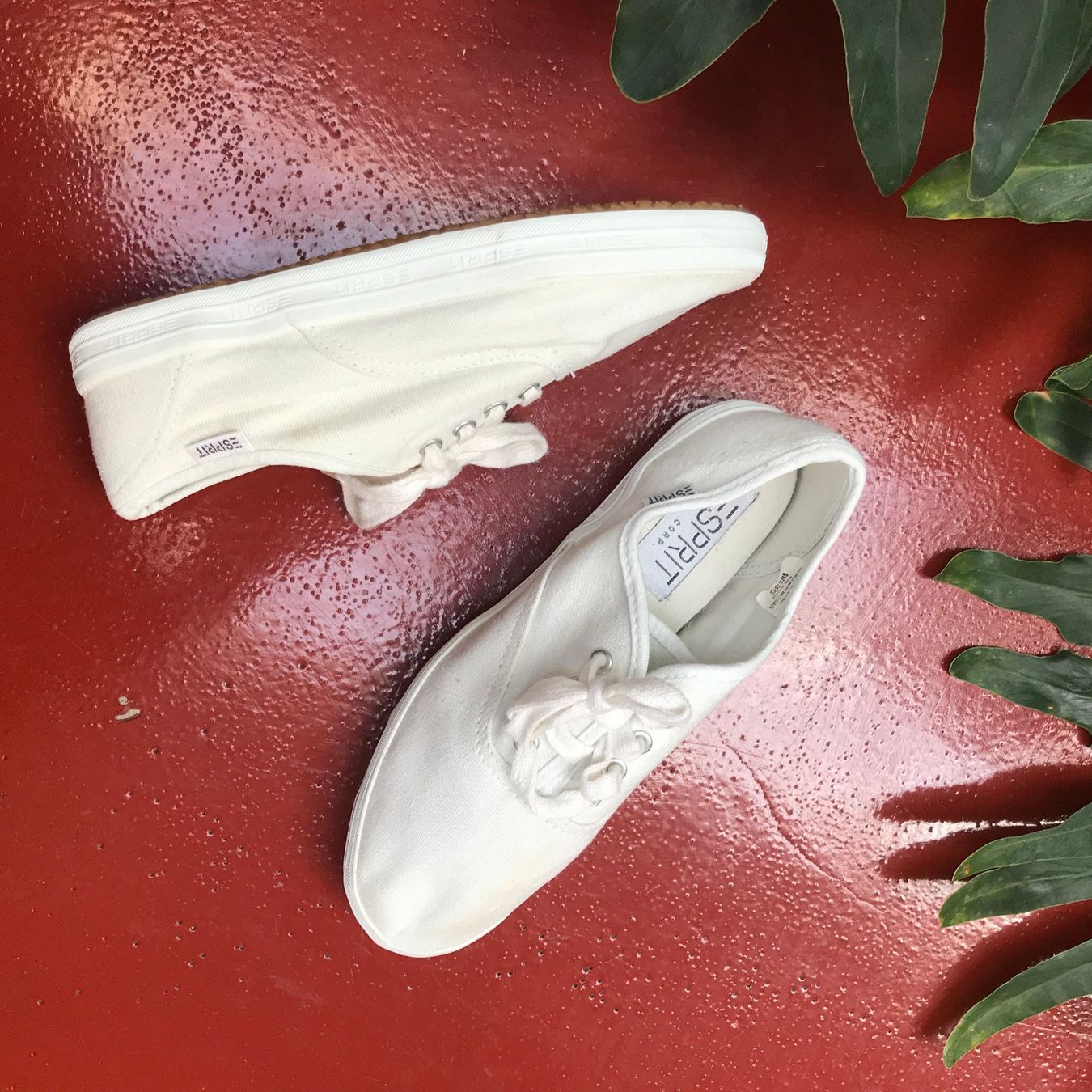 Esprit Scarpe da donna: WEISSE ESPRIT SNEAKERS – Usato da Basel venduto da jillybean