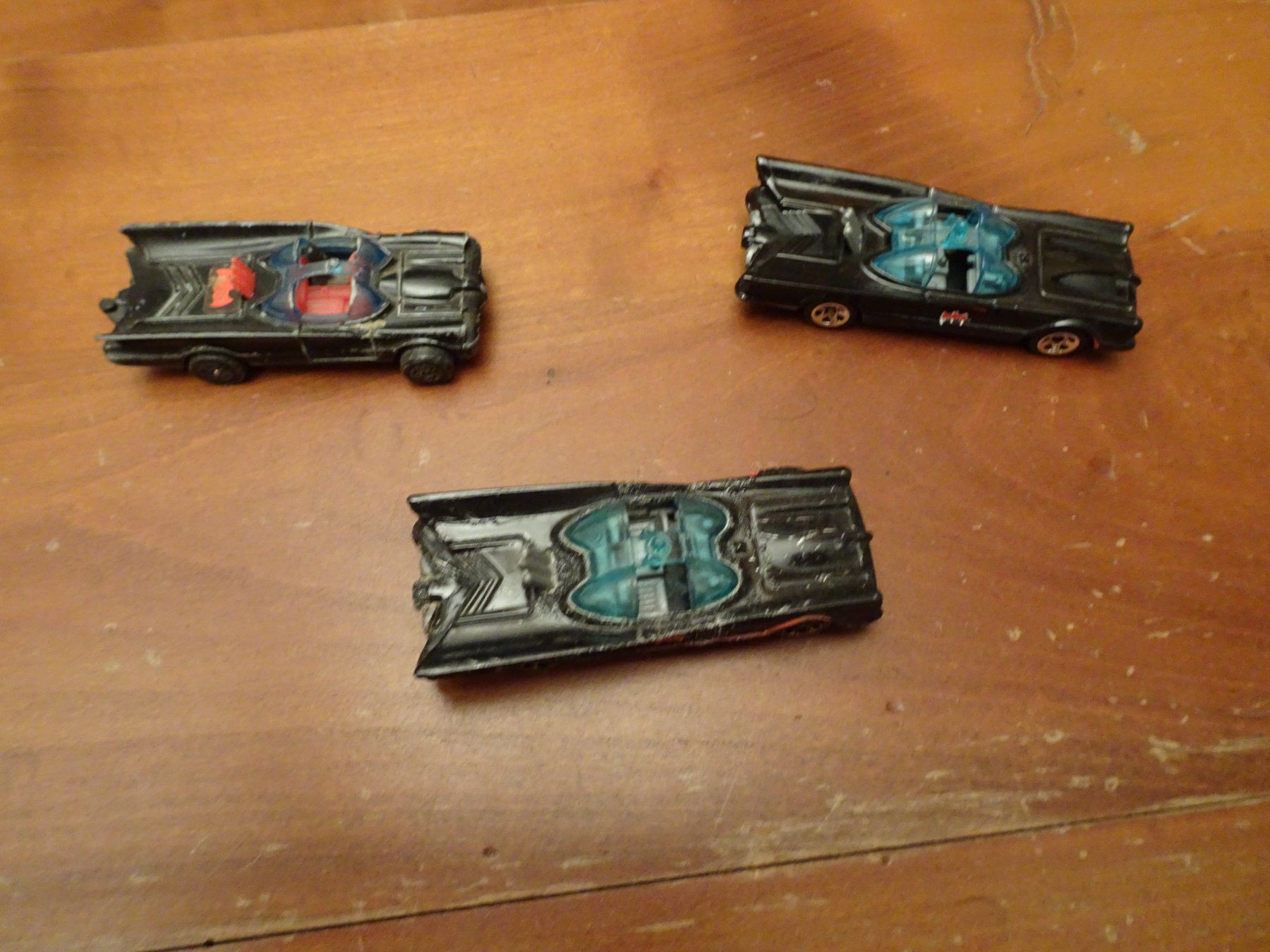 Modellini d'auto: 3 Batman Autos, teilweise älter Comics – Usato da Schönenwerd venduto da schnitzunddrunter