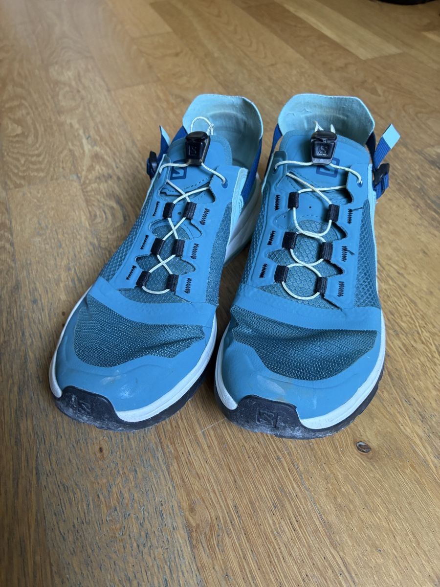 Salomon Scarpe da donna: Salomon Schuhe Grösse 41.5 blau gebraucht – Usato da Zürich venduto da jul_mx8k
