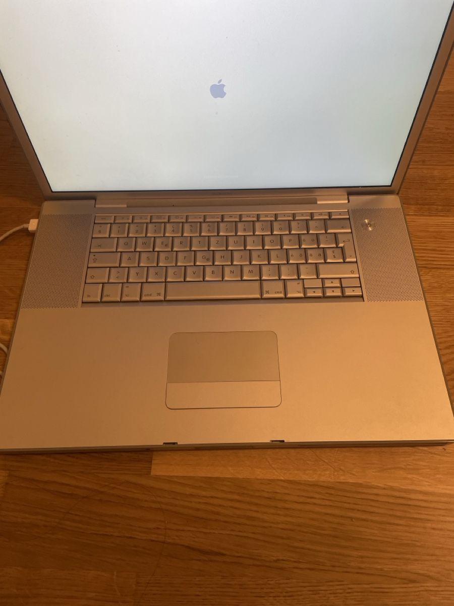 Apple Notebook: Apple MacBook Pro – Difettoso da Volketswil venduto da Black_thunder 1
