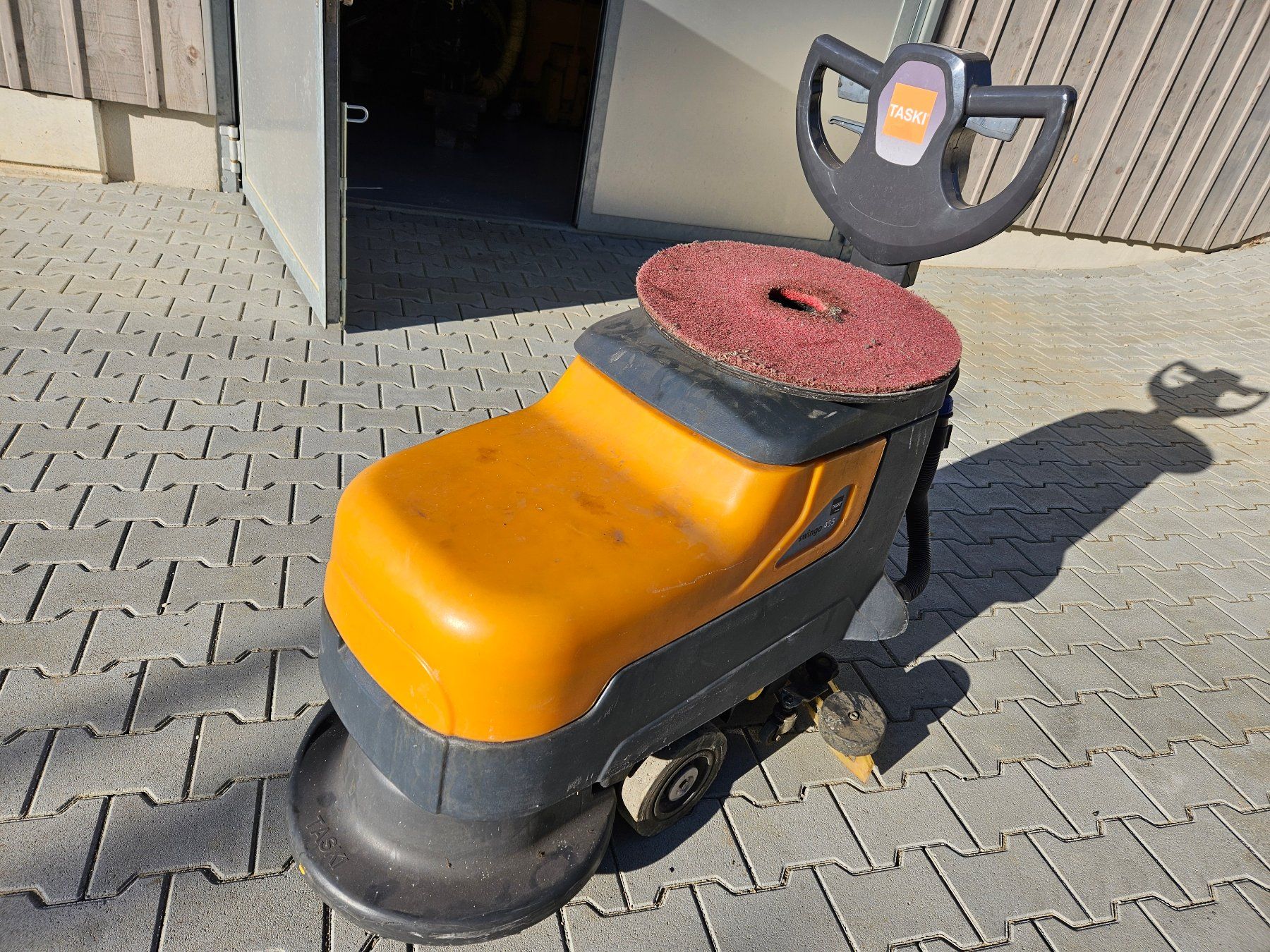 Tutte le macchine: Taski Swingo 455 Scheuersaugmaschine – Difettoso da Anwil venduto da Phippe02 2