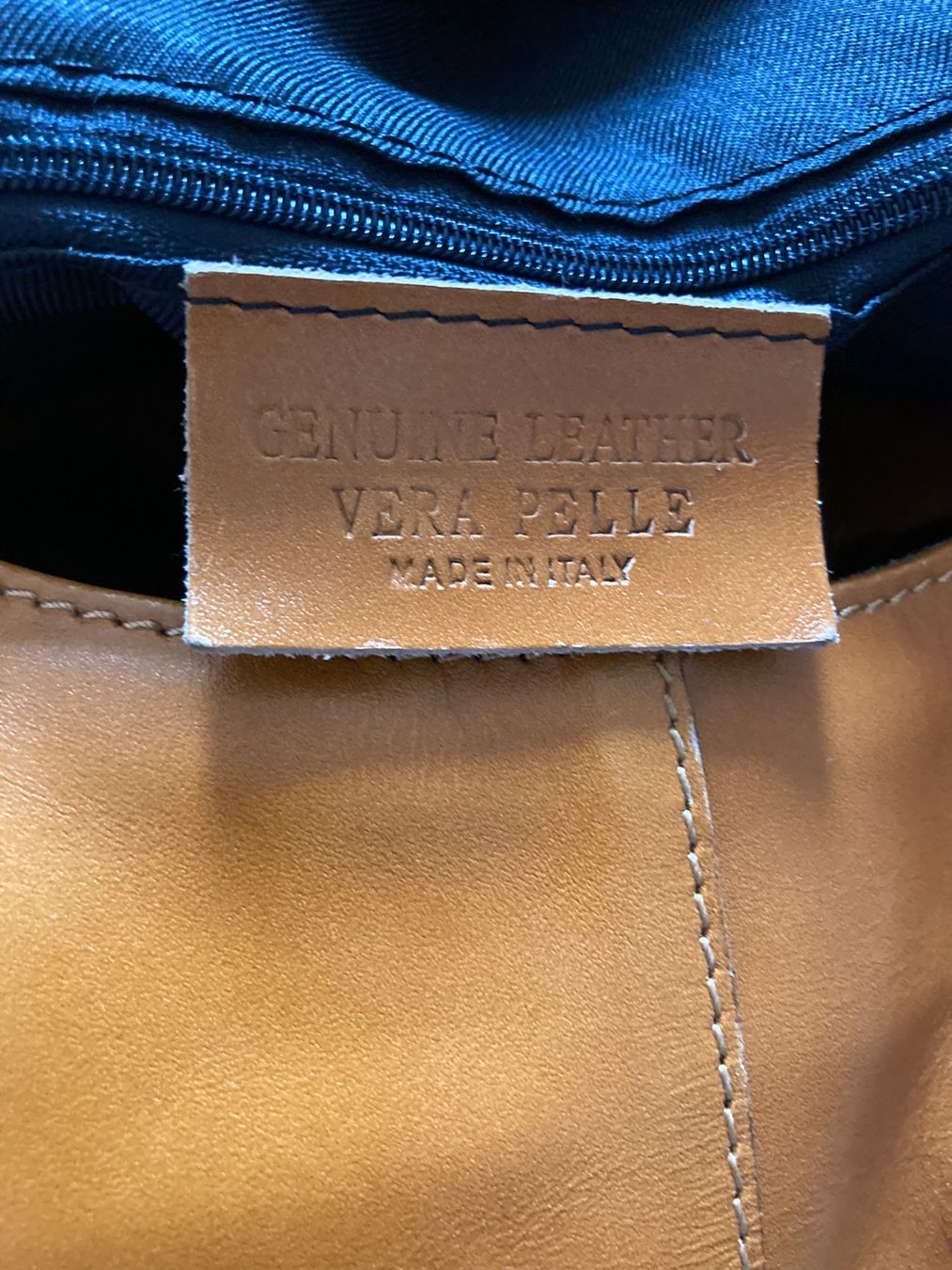 Taschen für Damen: Shopper in Leder – Gebraucht aus Zeiningen von lunadimiele 2