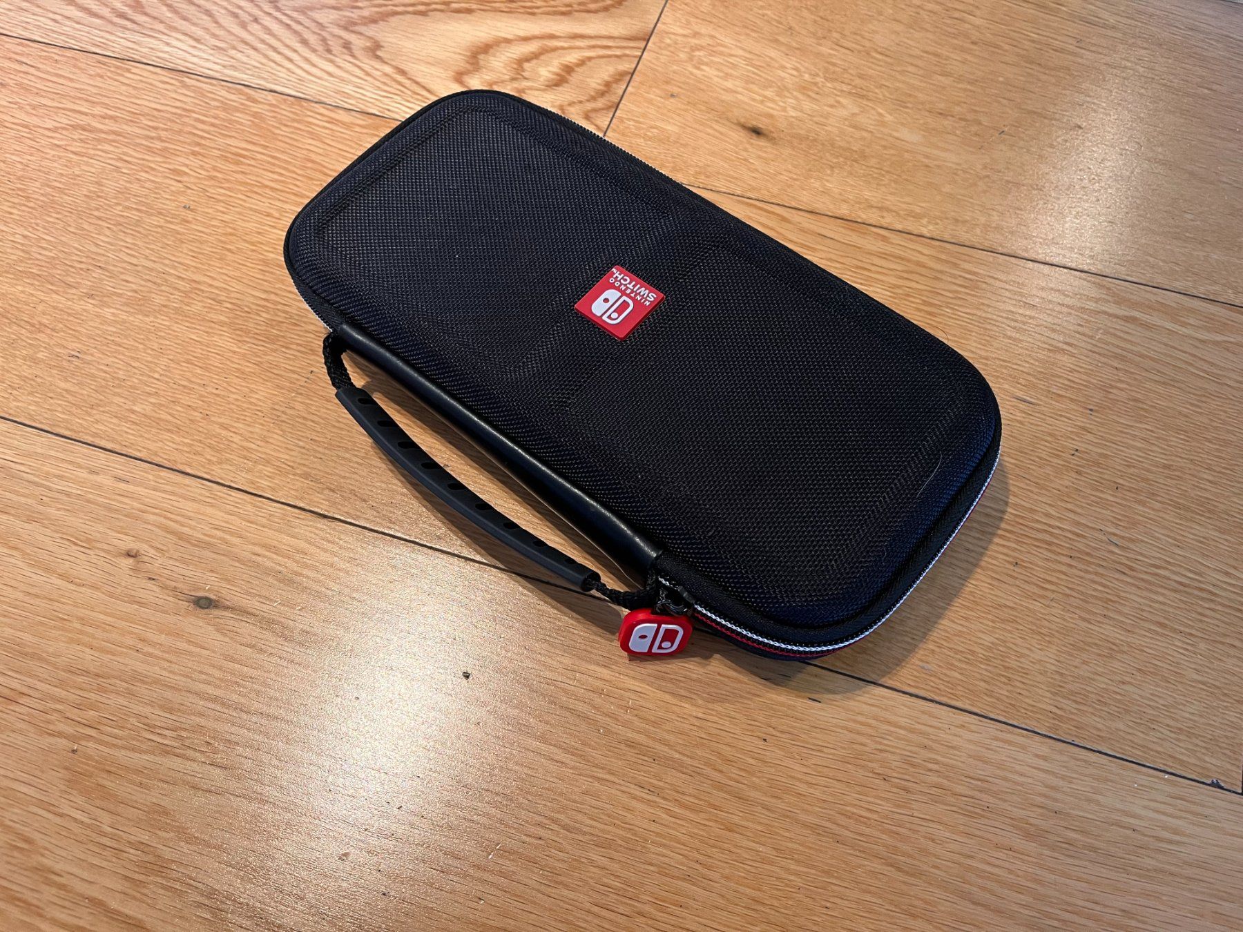 Nintendo Custodie protettive: Custodia per Nintendo Switch + Cavo originale - ottimo stato – Nuovo (secondo la descrizione) da Montagnola venduto da ciain67 5
