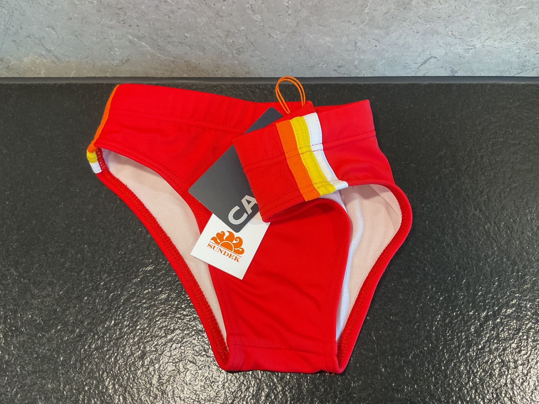 Badehosen: Maillot de bain – Neu und originalverpackt aus Neuchâtel von sta_7qfy 2