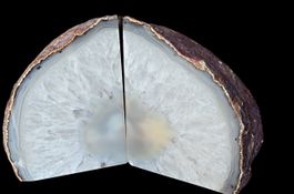 Fermalibri in Geode di Agata Naturale e Quarzo. 3,2 kg.