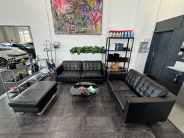 Kunstleder Sofaset / 3 & 2 - Sitzer Inkl. Hocker