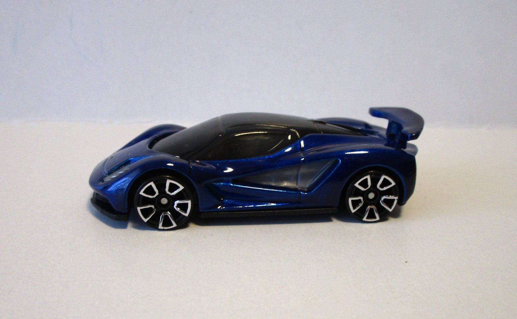Hot Wheels Modellini d'auto: HOT WHEELS LOTUS EVIJA - JBJ89 – Nuovo (secondo la descrizione) da Chêne-Bourg venduto da breno56 1