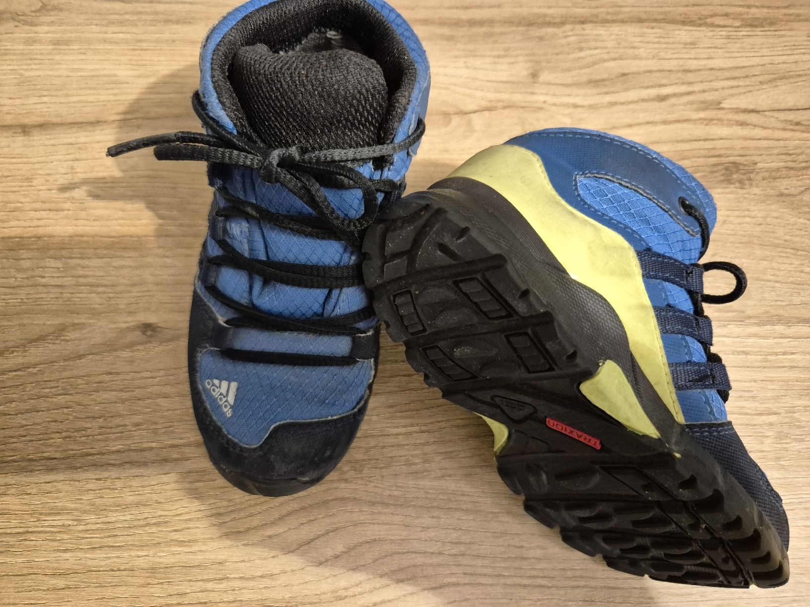 Adidas Scarpe per ragazzi: Adidas Terrex, blau schwarz, Grösse 25 – Usato da Sax venduto da moooh 1
