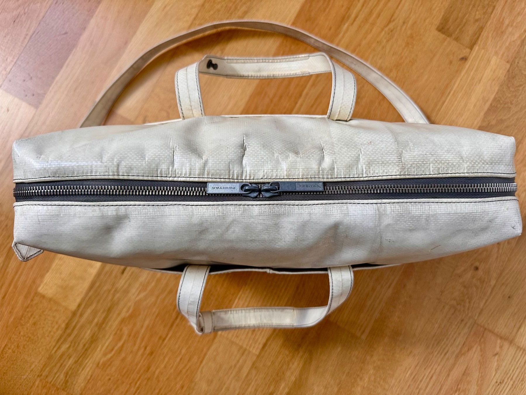 Freitag Borse: FREITAG REFERENCE HOFFMANN F523 Laptoptasche Business Tasche – Usato da Binningen venduto da Rewind1 4