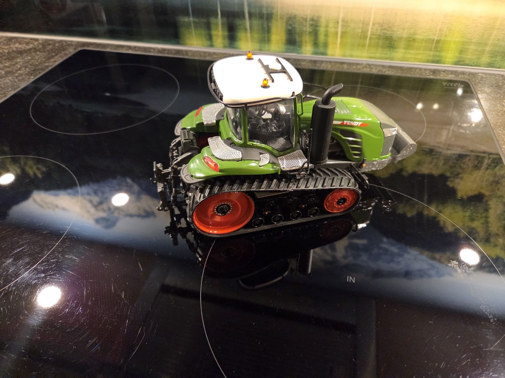 Modellbausätze & Standmodelle: Fendt Raupen tracktor 1165MT 1:32 – Neu (gemäss Beschreibung) aus Schlossrued von Fendt222 2