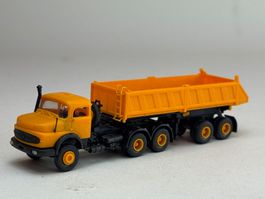 VE1-Kibri Mercedes Mulden Sattelzug orange