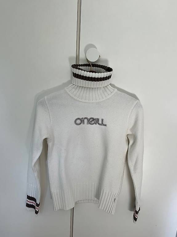 Pullover & Sweatshirts: O'NEILL ROLLKRAGENPULLOVER – Gebraucht aus Maur von tab_z9rh