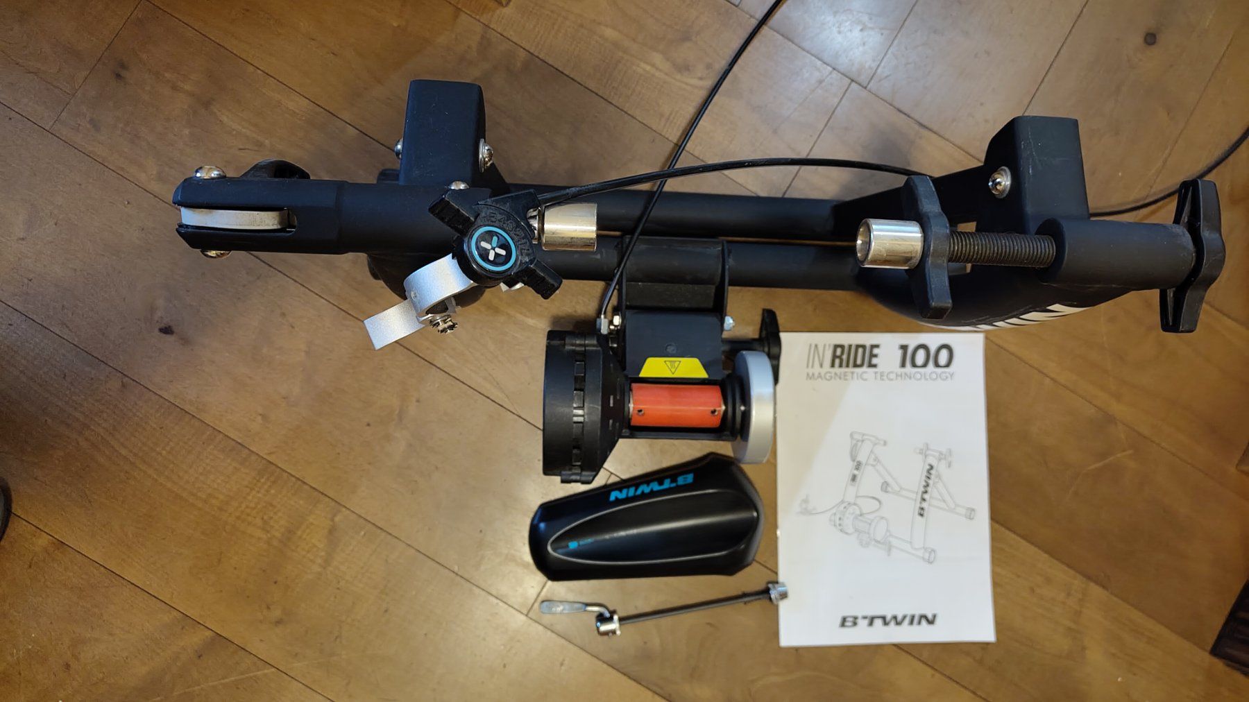 Pezzi di ricambio: home trainer B'Twin In'Ride 100 – Usato da Chexbres venduto da croisee2