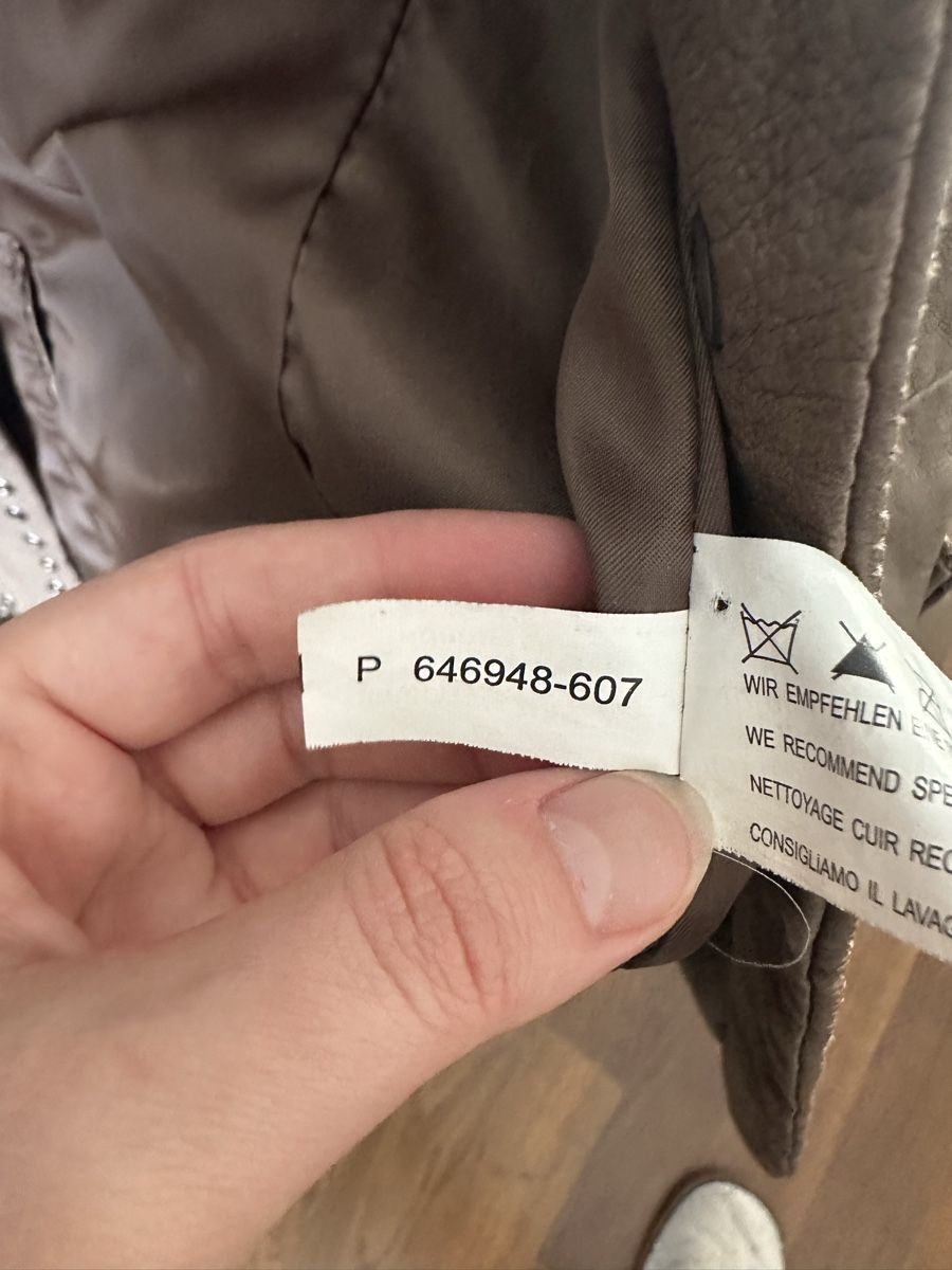 Vestes: Lederjacke von Passport – Neuf (Voir description) à Dübendorf par suv_7dsx 7