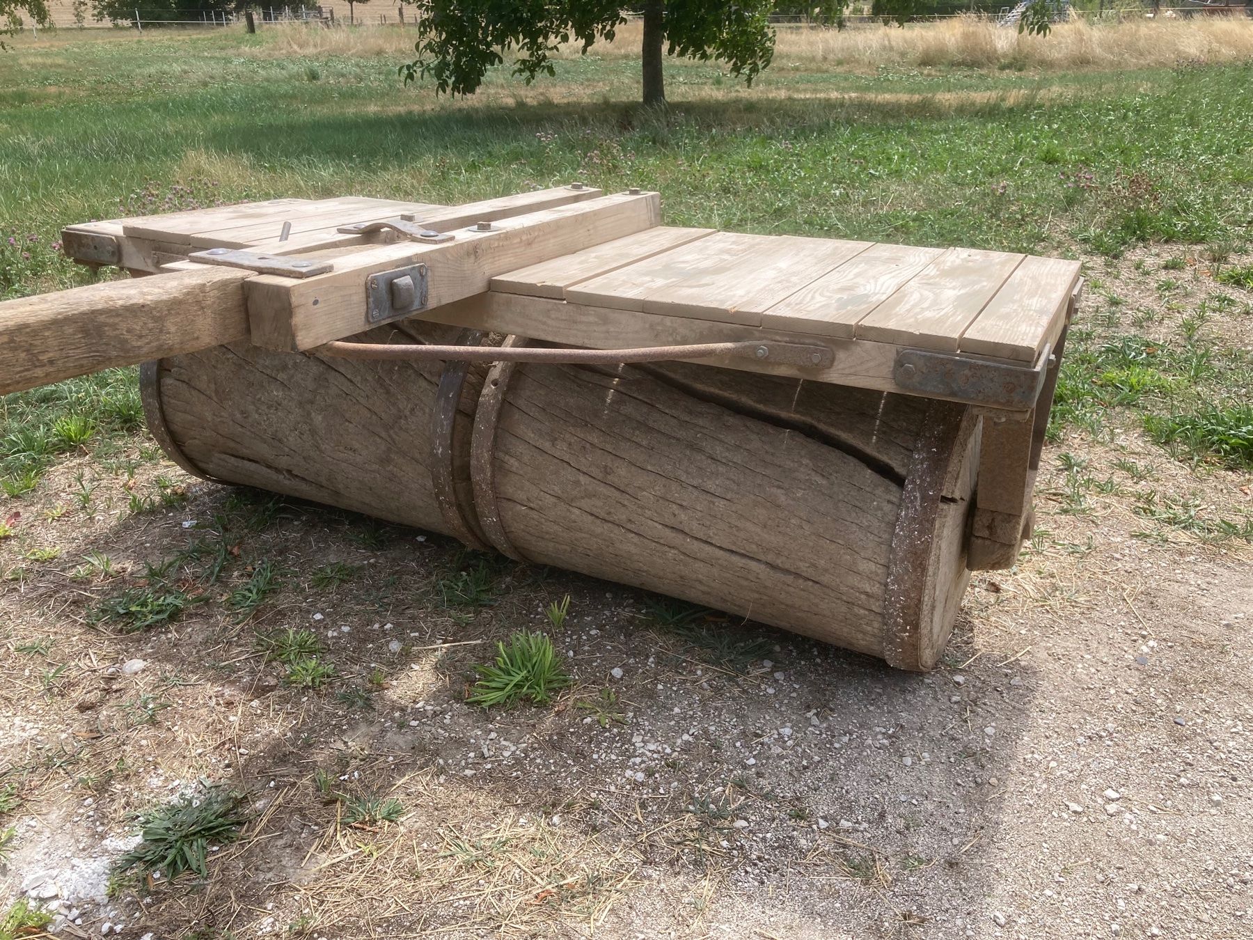 Tutte le macchine: Walze, Glattwalze, Ackerwalze aus Holz – Usato da Winistorf venduto da Frosch55