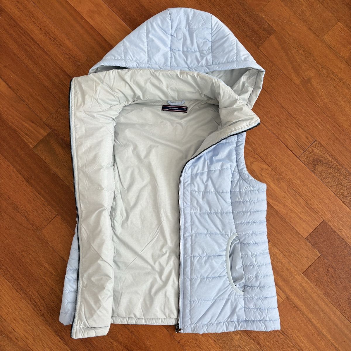 Gilet & Giacche senza maniche: Gillet / Weste Navigazione Blue hellblau – Usato da zürich venduto da Fourstar0 4